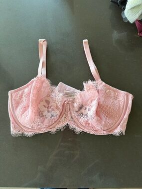 Victoria's Secret Pink Lace Underwire Balconette Bra